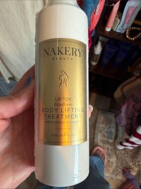 Nakery Beauty White & Gold Body Lifting Treatment Moisturizer
